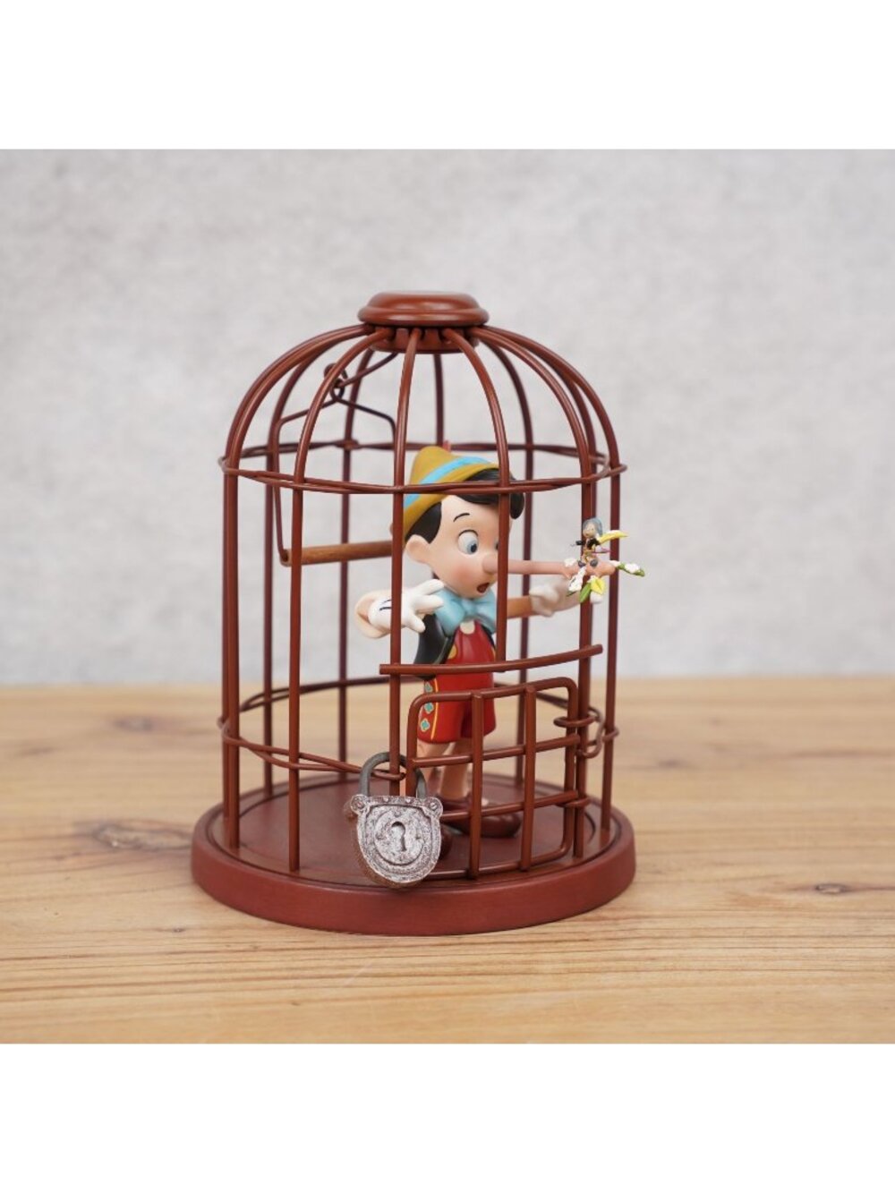 Walt Disney Classics Collection 2000 Pinocchio Cage "I'll Never Lie Again" EUC